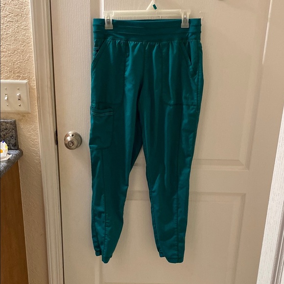 Green scrub jogger pants - Picture 1 of 2